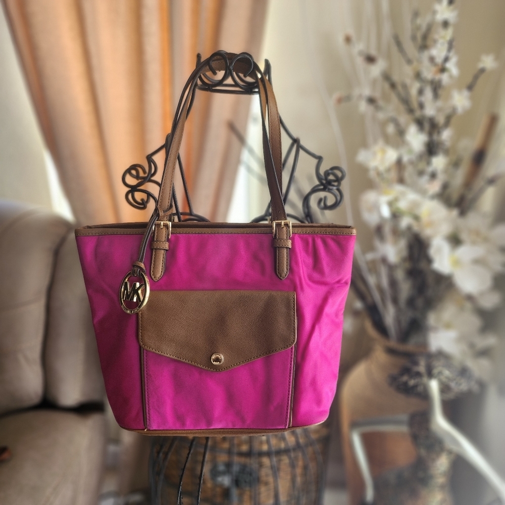 Michael Kors Jet Set Nylon Tote Fuchsia